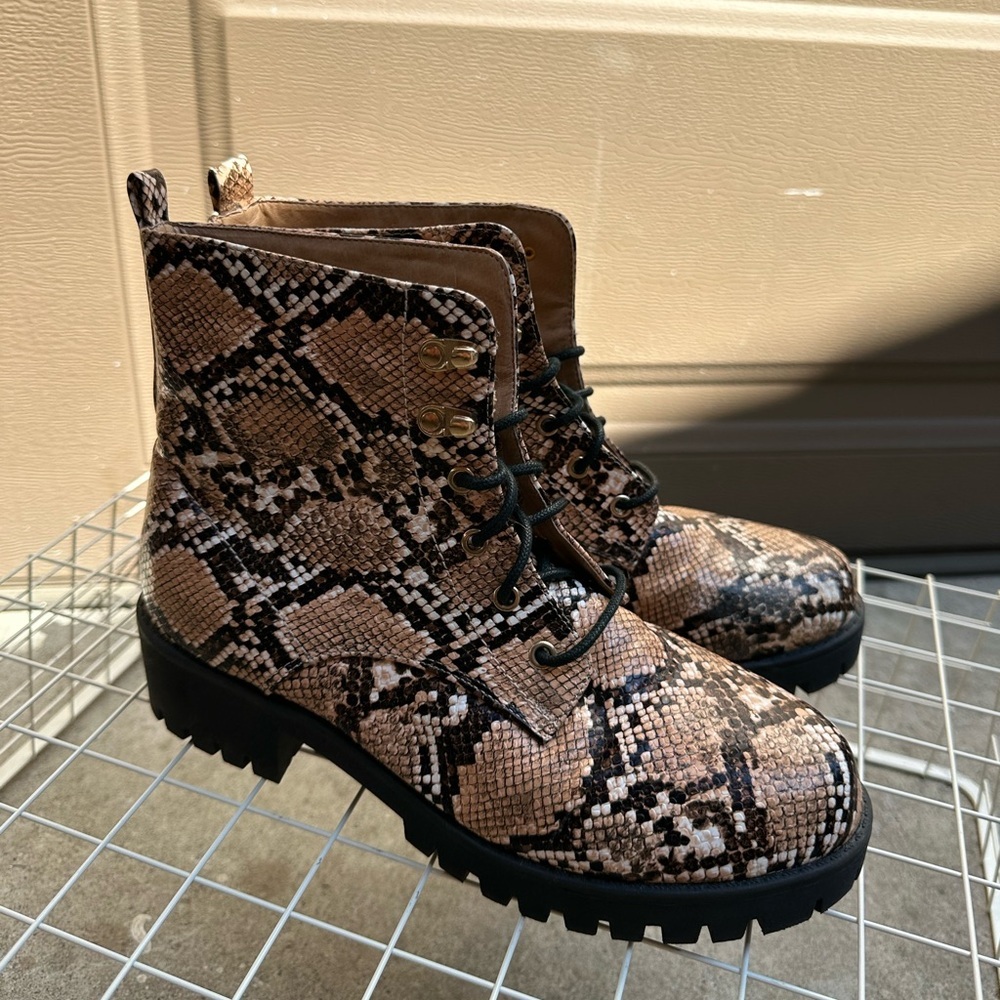 Lulu’s Combat Boots - Picture 5 of 7